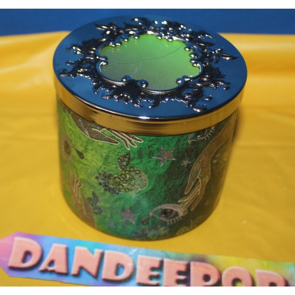 Bath & Body Works Candy Apple Cauldron Halloween Scented Jar Candle - Picture 4 of 5